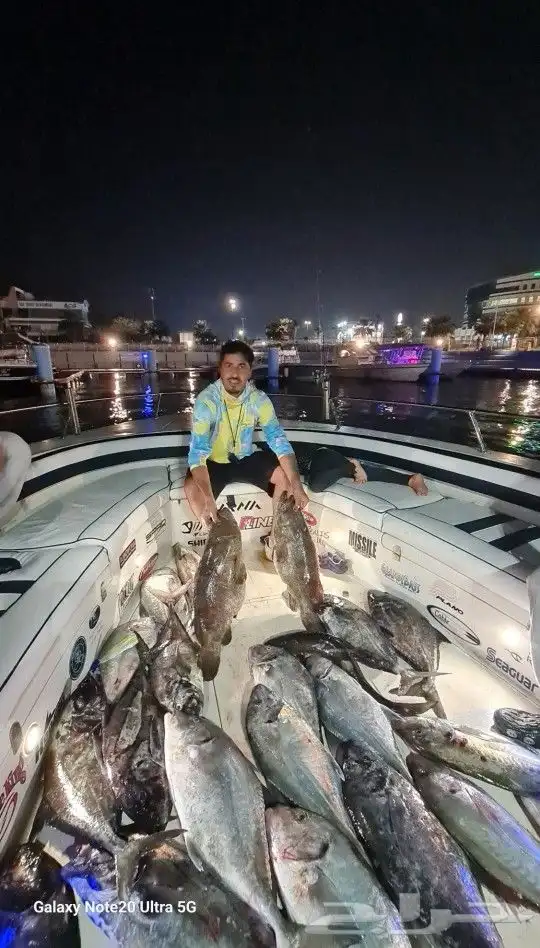 رحلات بحرية _ صيد سمك _اللعاب مائيه _ جيقنق هيفي و لايت 9