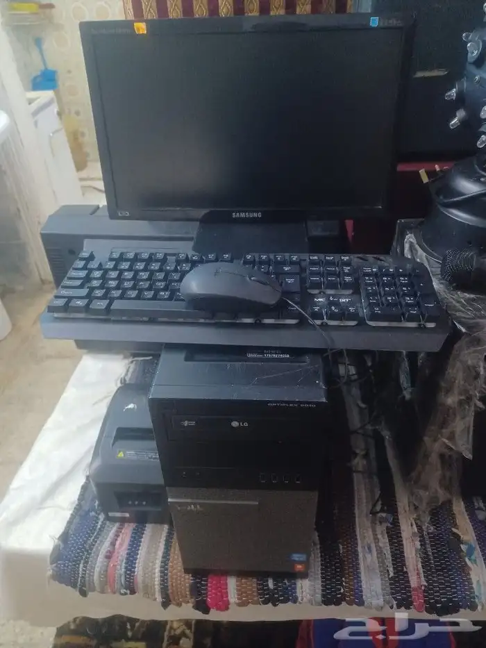 كمبيوتر مكتبي من شركة DELL 2