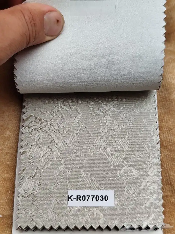 ستائر رول بلاك اوت 23