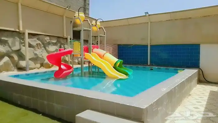قسم النساء عرض الايام العاديه ب350الويكند ب400 0