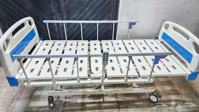 سرير طبي كهربائي 1
