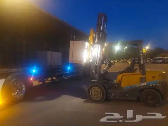 تأجير رافعات شوكيه وكرينات وفوركلفت سكينه شوكيه سيزرلفت مان 2