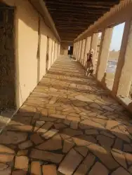 لشغل اثراث الحجر الوقيص والشعبي.والتراث الطين بنيان من السا 1