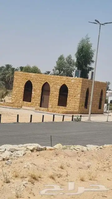 لشغل اثراث الحجر الوقيص والشعبي.والتراث الطين بنيان من السا 3