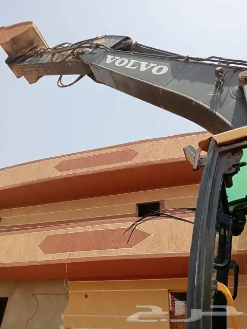 بوكلين لهدم وتكسير البيوت القديمه والبرك والحفريات 3