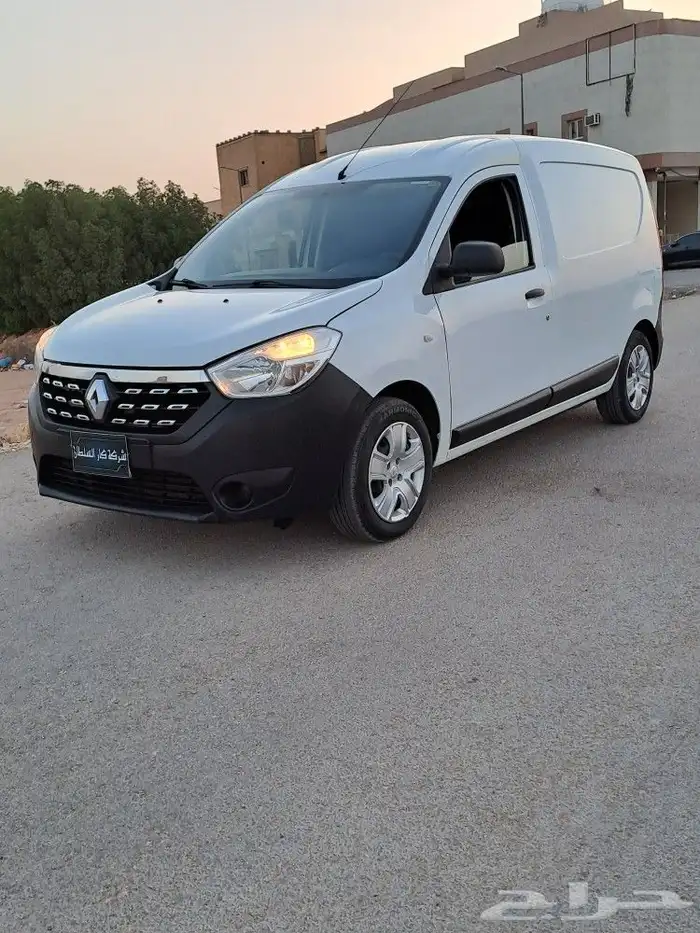 رينو دوكر الموديل2020 2