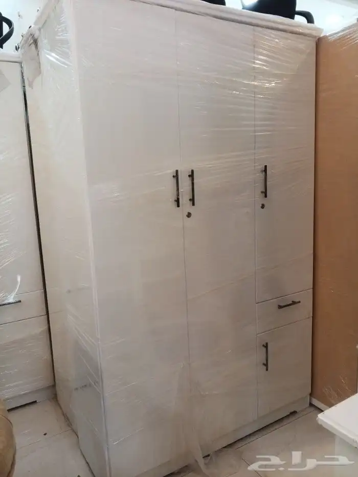 دواليب ملابس 0