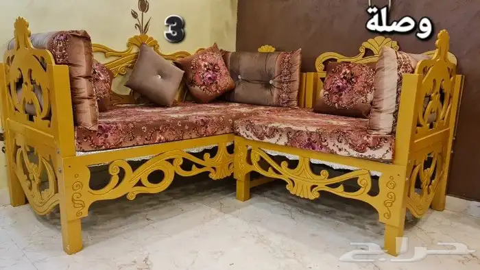 كراسي مع الكنب 0