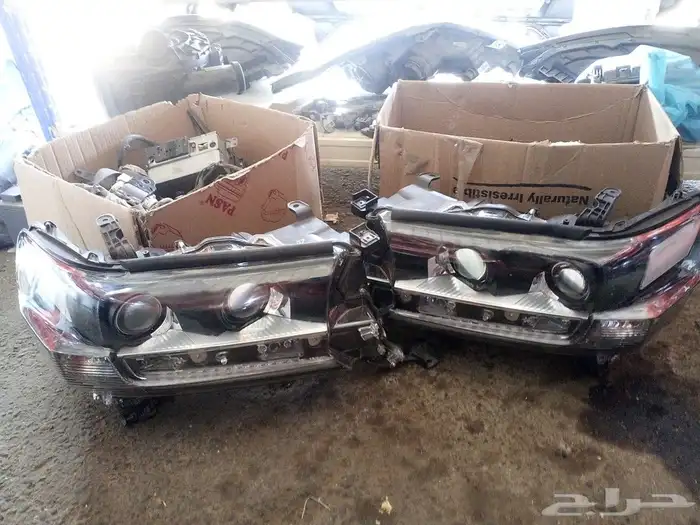 يتوفر لدينا طقم شمعات تايوتا جيب لاند كروزر مديل2019 2020 2