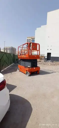 مان لفت رافعات شوكية جي سي بي سيزرلفت كرين للايجار 6