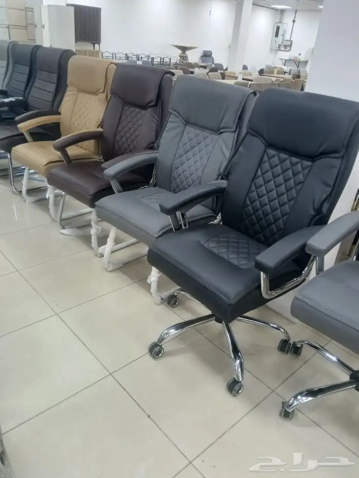 كراسي مكتبيه ثابت ومتحرك 11