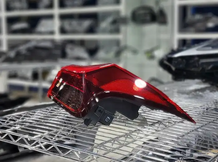 اسطب ركن Ux 300 يمين موديل 2023 0