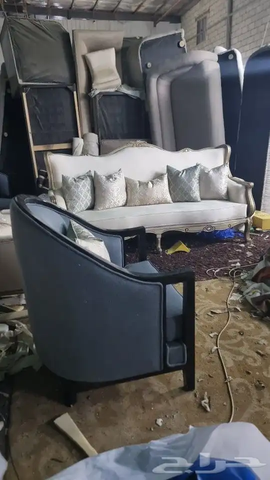 كنب الهبه جاهزوتفصال يوجد تنجيد لجميع انواع الكنب تقسيط تابي 36