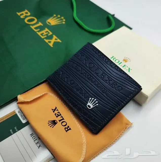 محافظ ماركات 17