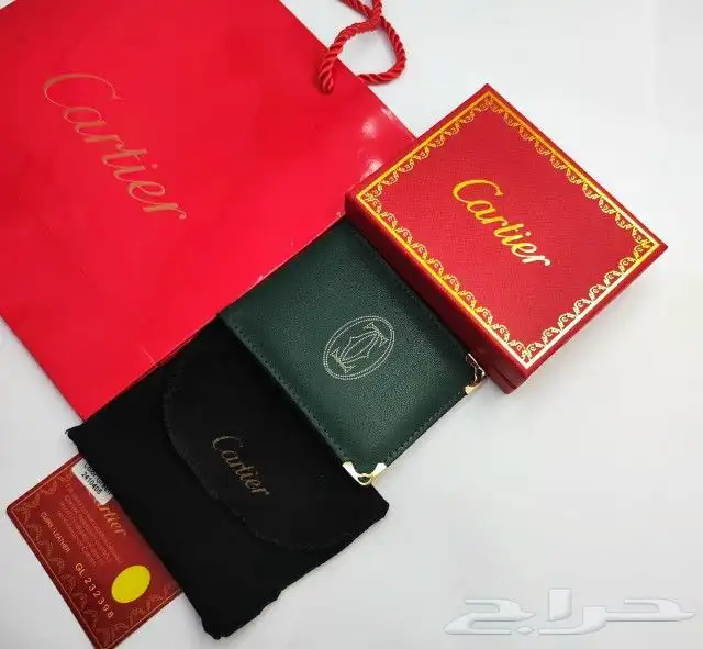 محافظ ماركات 20