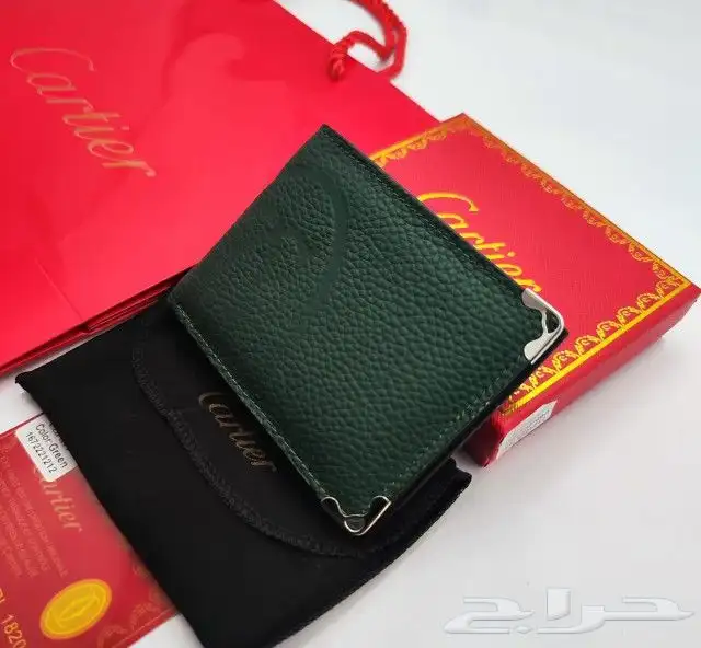 محافظ ماركات 15