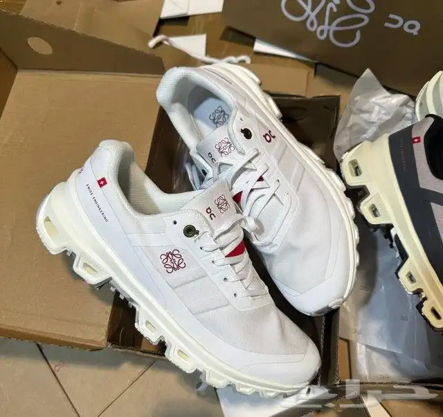 شوزات لويفي اون راننغ رجالي 4