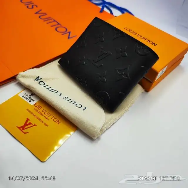 محافظ ماركات 8