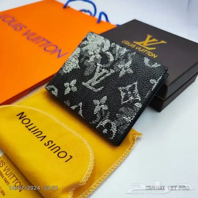 محافظ ماركات 7