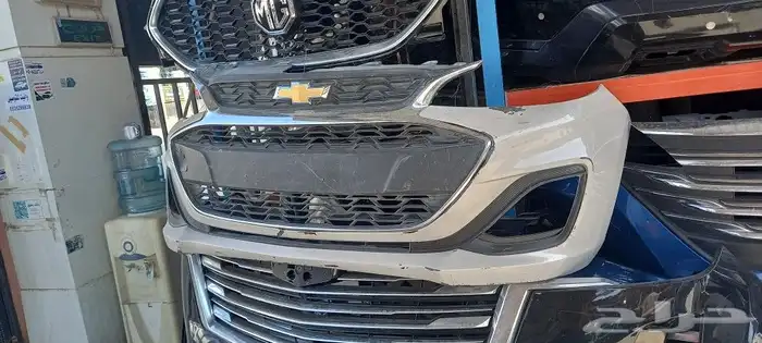 يوجد لدينا قطع غيار سيارات جموس وشفروليه وكديلاك وجاك 2