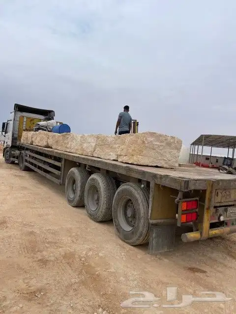 تريلة سطحة للاجار تريلة لتحميل ونقل البضاعة 0