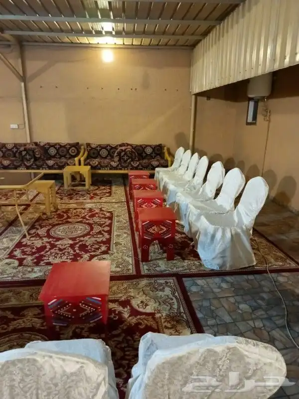 تأجير طاولات وكراسي وكنب وزل وسماعات ومكيفات ومخيمات 2