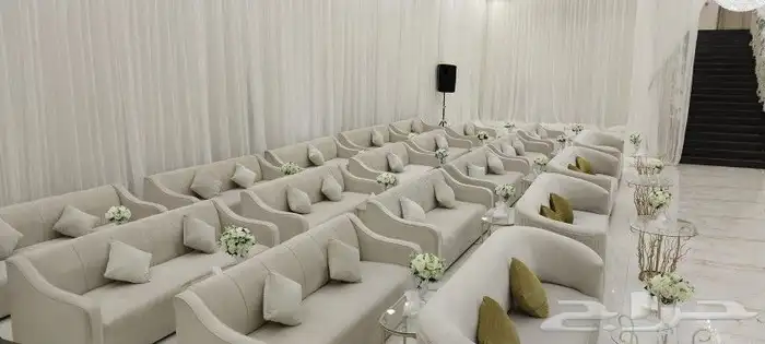 تأجير طاولات وكراسي وكنب وزل وسماعات ومكيفات ومخيمات 0