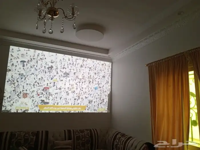 يروجكتر مع سماعه للايجار اليومي 0
