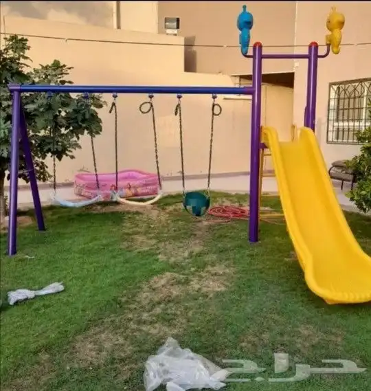 طقم 2 كرسي مرجيحه مع زحليقه وسط 11