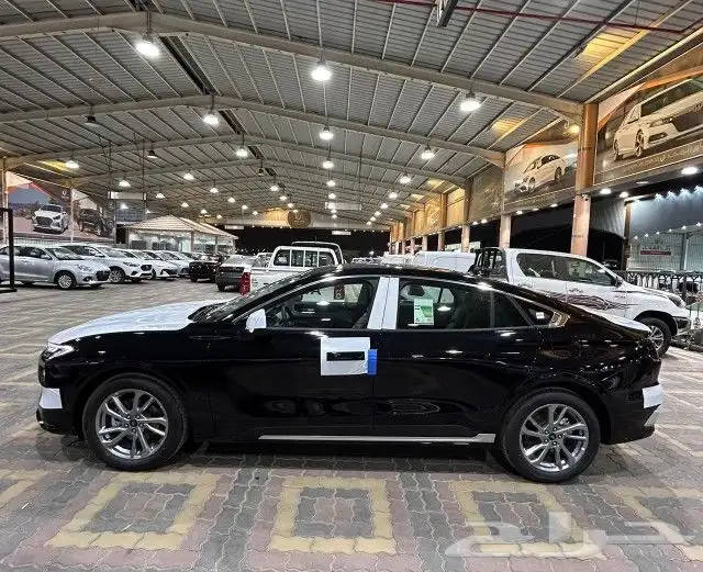 فورد تورس أمنياتي لون اسود موديل 2024 4