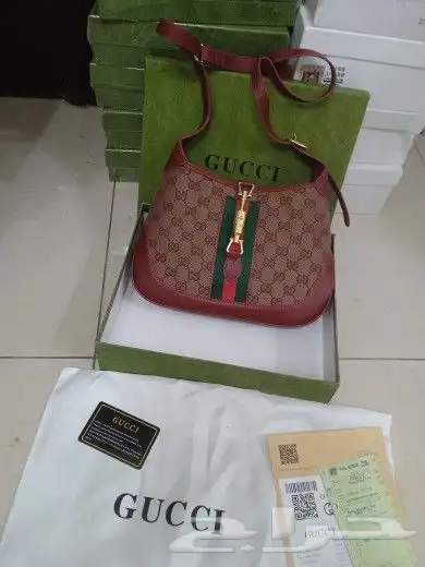 عروض خاصة تخفيضات شنط ماركات بأقل الأسعار150ر 18