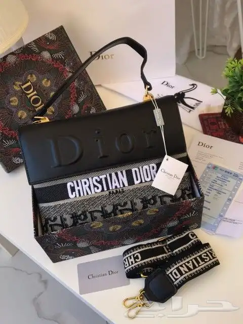 عروض خاصة تخفيضات شنط ماركات بأقل الأسعار150ر 42