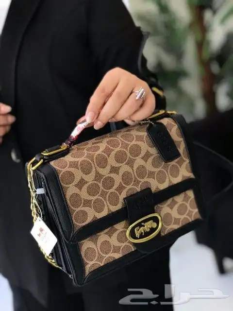 عروض خاصة تخفيضات شنط ماركات بأقل الأسعار150ر 49