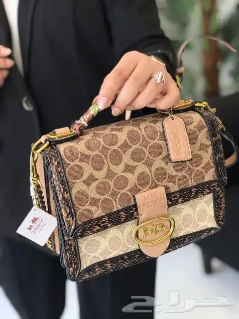 عروض خاصة تخفيضات شنط ماركات بأقل الأسعار150ر 48