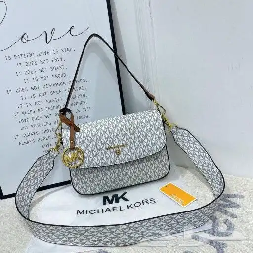 عروض خاصة تخفيضات شنط ماركات بأقل الأسعار150ر 30