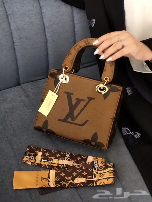 عروض خاصة تخفيضات شنط ماركات بأقل الأسعار150ر 9