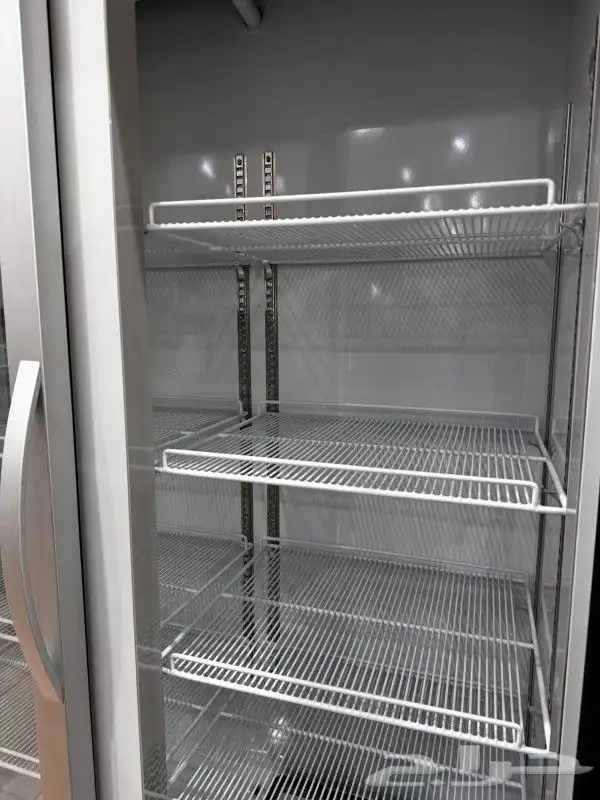 ثلاجة قائمة بابين زجاج 4