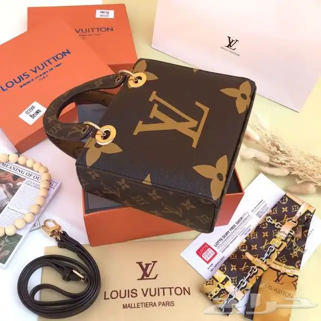 عروض خاصة تخفيضات شنط ماركات بأقل الأسعار150ر 6