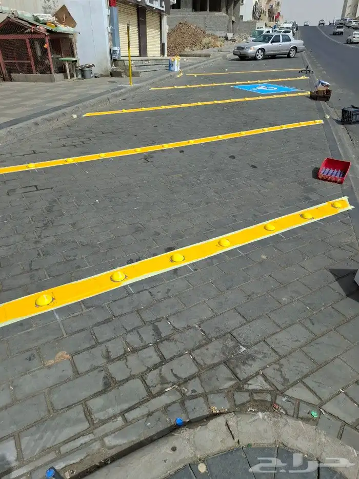 أعمال تخطيط الطرق ومواقف السيارات ومحطات البترول 0