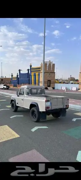 لاندروفر. ديفندر 1