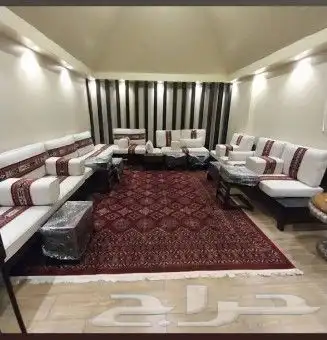 كنب مودرن جلسات ارضيه ستائر 3