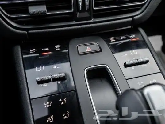 سيارة بورش ماكان Porsche Macan Premium PKG AWD موديل 2023 22