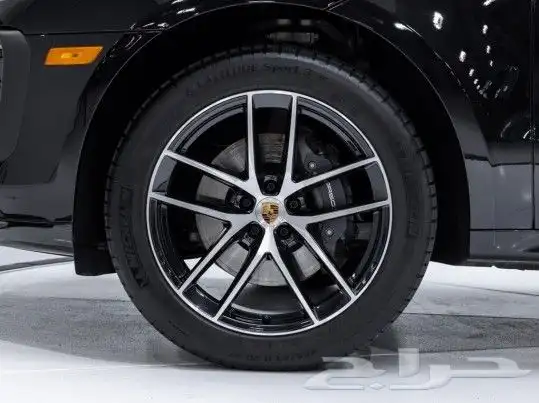 سيارة بورش ماكان Porsche Macan AWD SUV موديل 2023 8