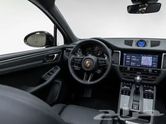 سيارة بورش ماكان Porsche Macan AWD SUV موديل 2023 13