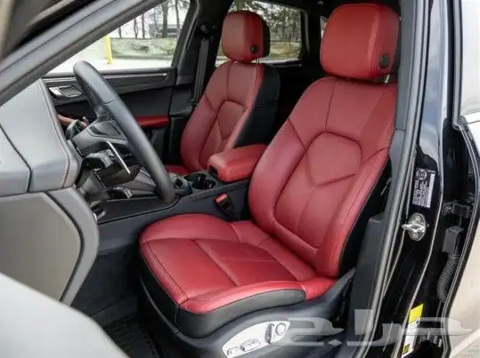 سيارة بورش ماكان Porsche Macan Premium PKG AWD موديل 2023 9
