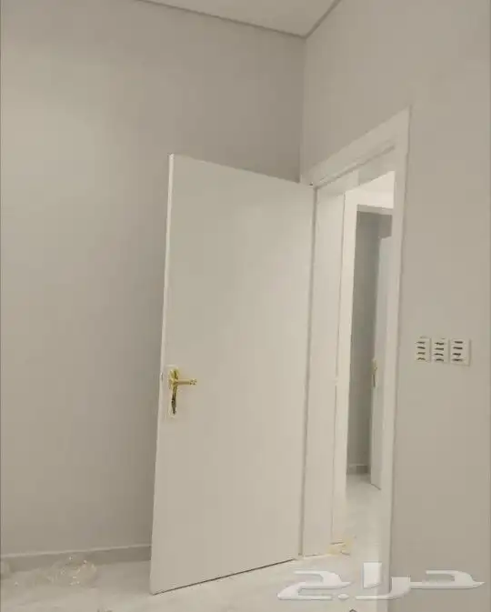 الدهان أحمد لجميع أعمال الدهانات 0