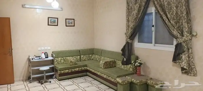 شقة مفروشة غرفة وصالة في ابها مقابل حديقة المطار 0
