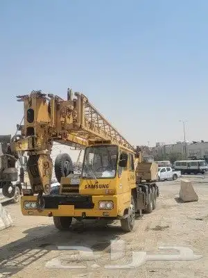 رافعه شوكيه فوركلفت كرينات بجميع الاحجام لليجار يومي شهري 9