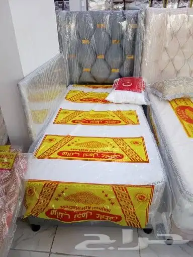 سراير حديد وبكس خشب مراتب ومفارش وبطانيات 3