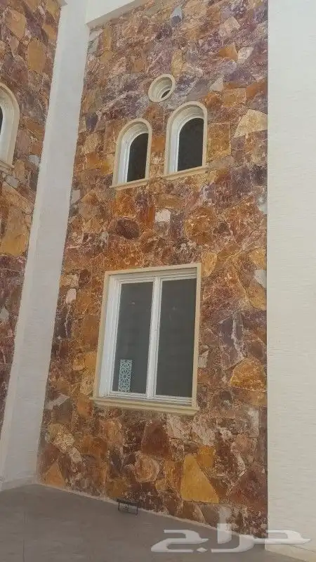 معلم حجر 1